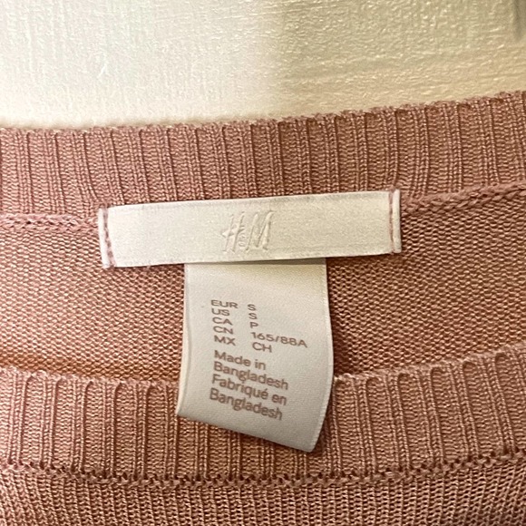 H&M‎ Sweater Size Small Pink Womens LS Knit Acrylic Viscose Blend Pullover - Picture 7 of 8